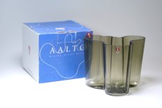 画像10: iittala/イッタラ/ALVAR AALTO/Savoy vas/アルヴァ・アアルトコレクション ベース/H12cm/グレー/BOX付き (10)