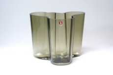 画像1: iittala/イッタラ/ALVAR AALTO/Savoy vas/アルヴァ・アアルトコレクション ベース/H12cm/グレー/BOX付き (1)